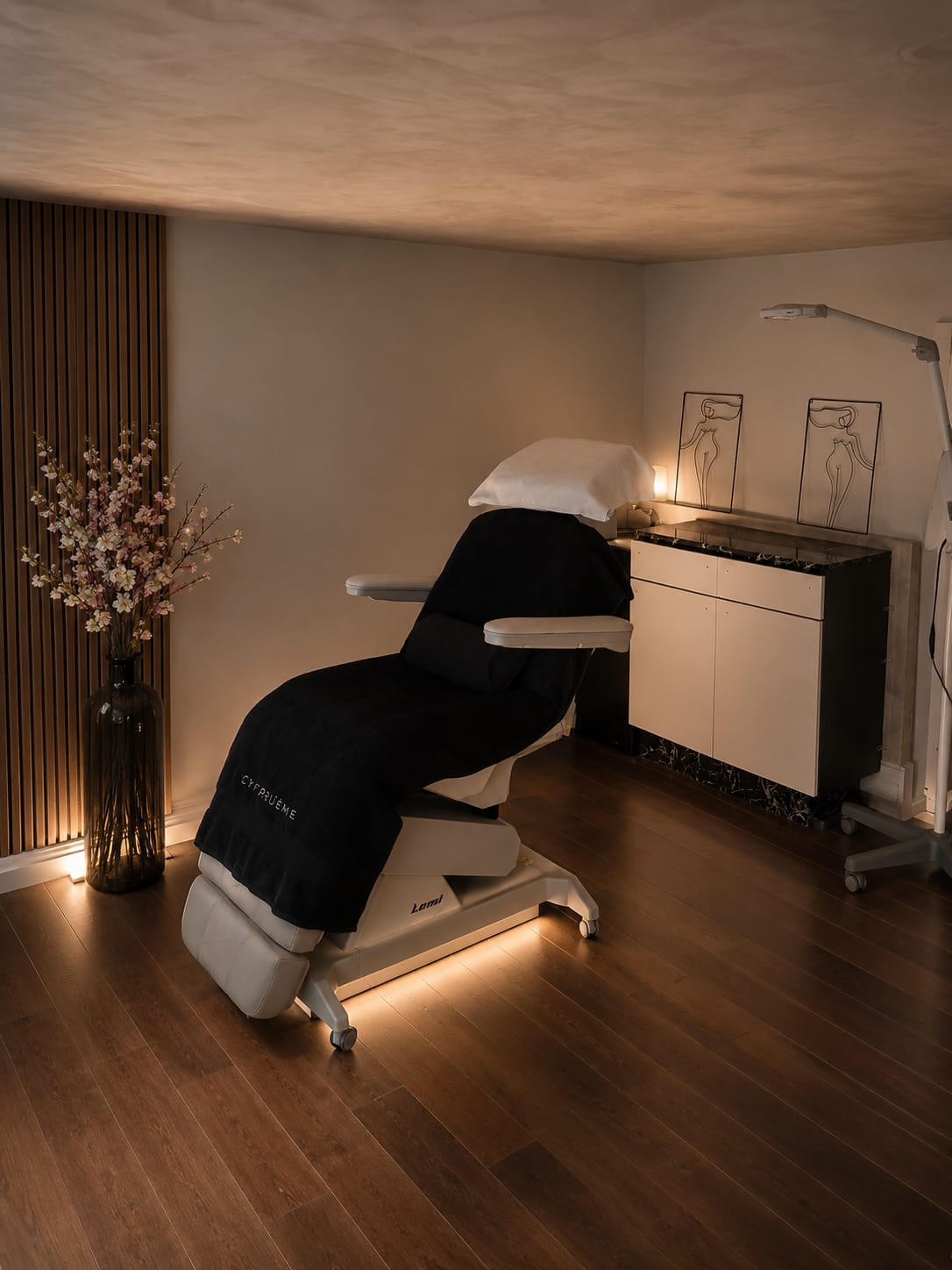 Espace privé dédié aux soins visage chez Slimeo Paris
